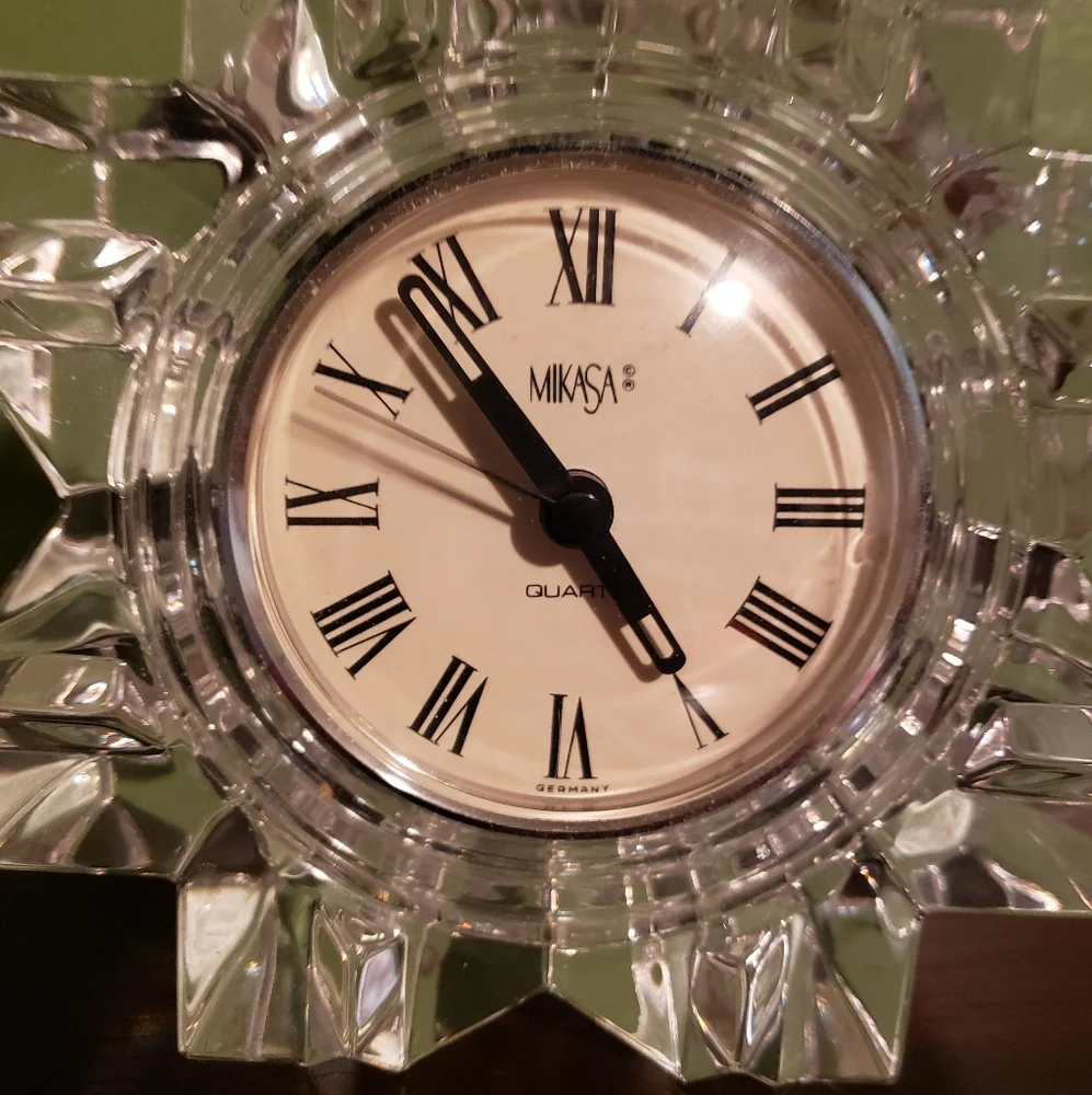 Mikasa Clock Crystal Quartz